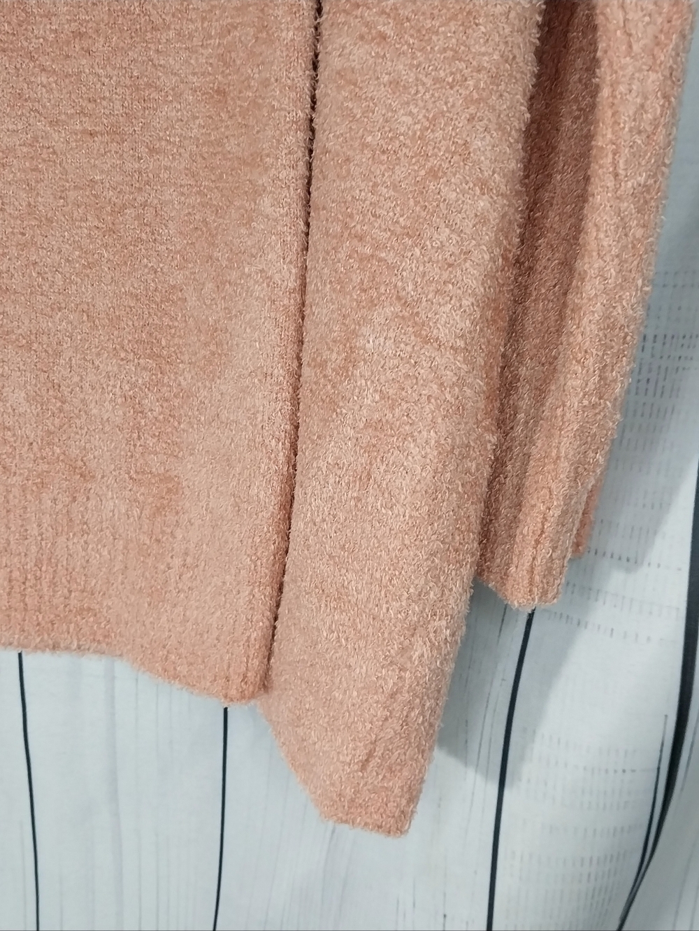 Barefoot Dreams Cozy Chic Ultra Lite Women's Crewneck Pullover Sweater in Peach - Picture 2 of 9